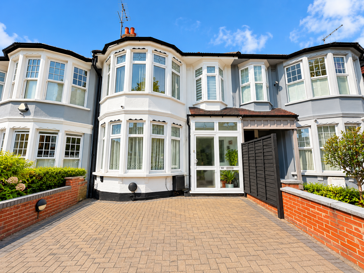 3 bed property in Berkshire Gardens, London